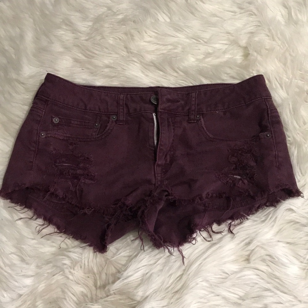 American eagle maroon shorts